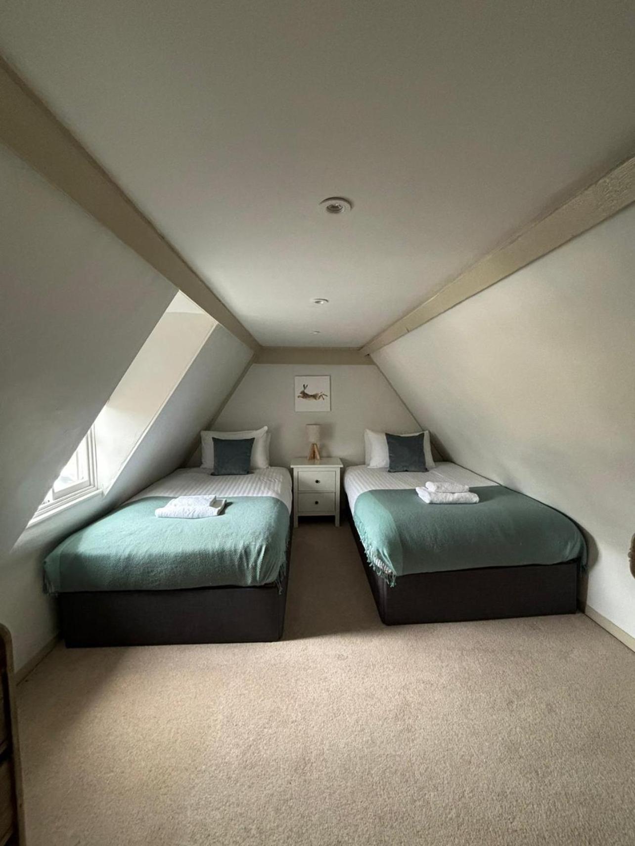 Elegant Oak Beamed House In Pretty Village - Cambridge Homehost Buckden  Zewnętrze zdjęcie